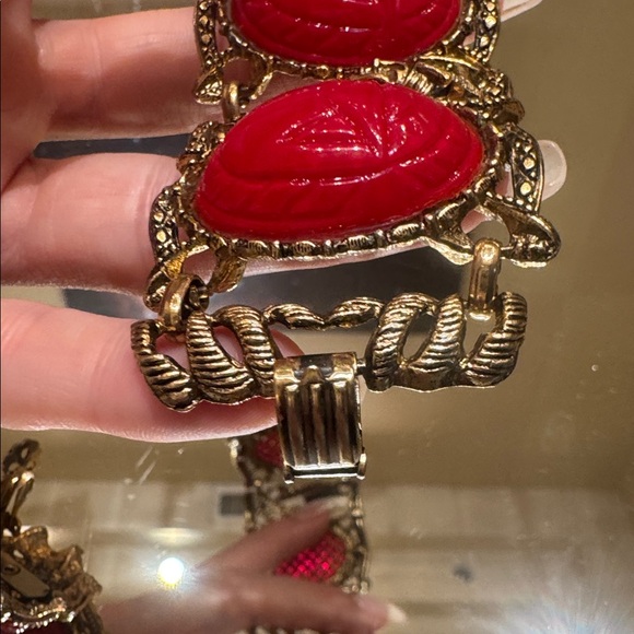 Vintage Selro Egyptian Scarab Bracelet and Earrings - Picture 8 of 13